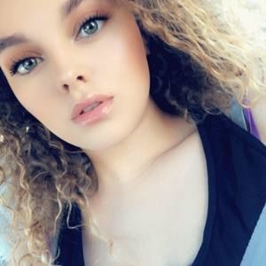 Meet your Posher, Alana